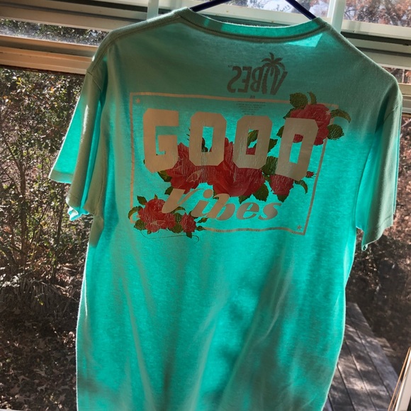 T-shirt - Picture 2 of 2